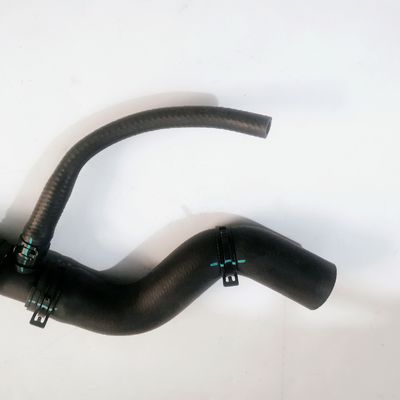 50*30*20 Μέρη αυτοκινήτου OE αριθμός 25410-V7121 για JAC Refine M5 Υδροδομική δεξαμενή άνω σωλήνα 2016 έτος