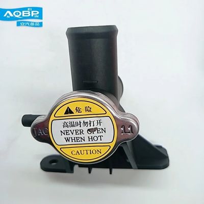 Συσκευή αυτοκινήτου JAC OE 1303120U1580 για την επεξεργασία S5 COOLANT Συγκρότημα γεμιστήρα από πλαστικό